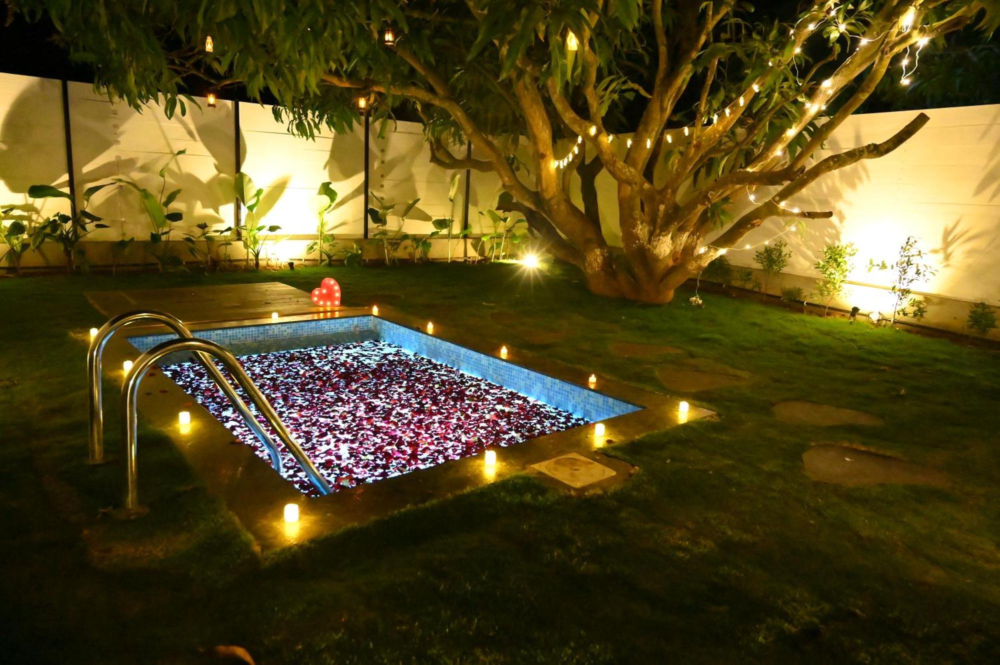 Aura Farms - Private Pool Cottages Rāmanagaram Exterior foto