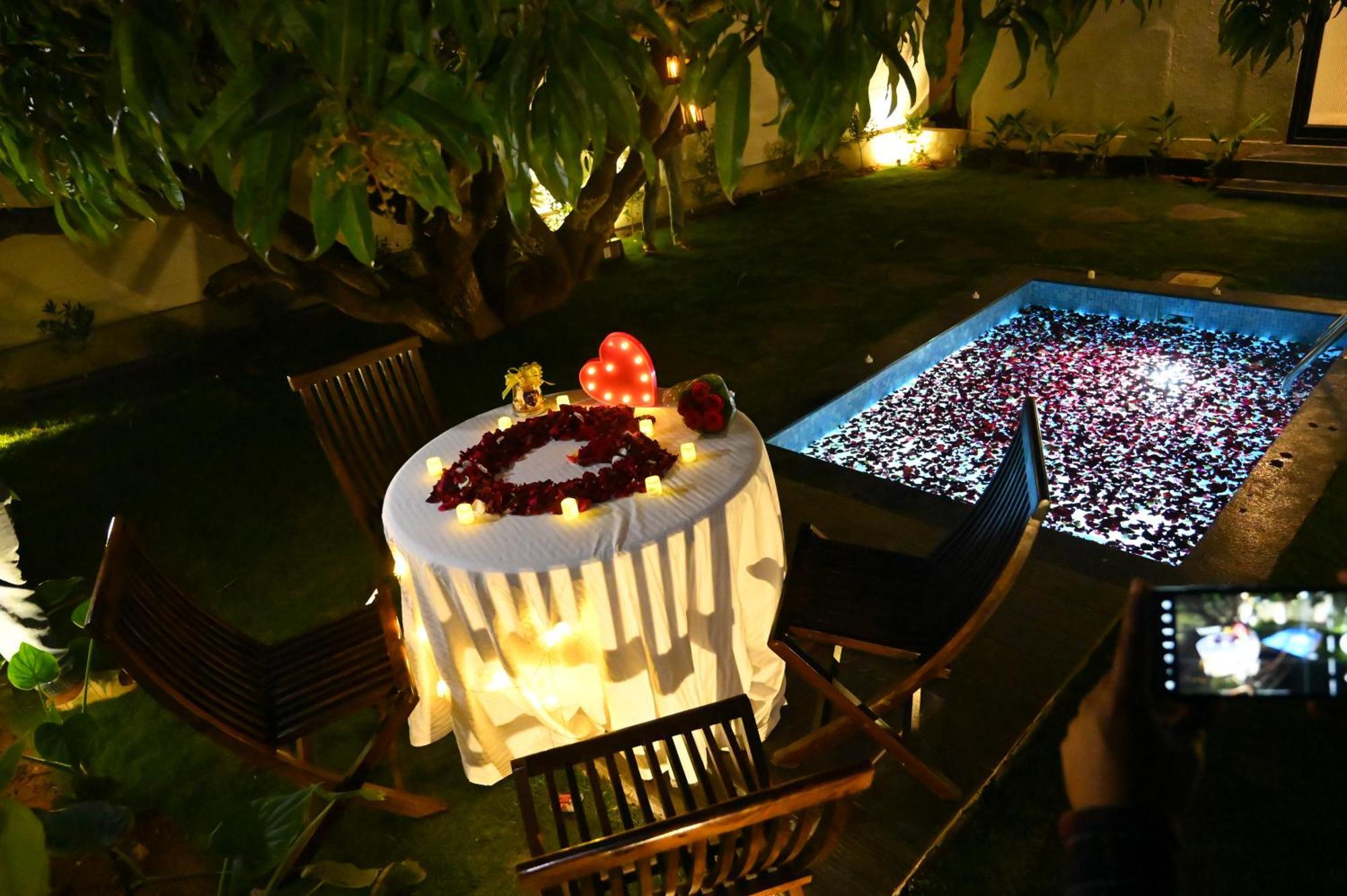 Aura Farms - Private Pool Cottages Rāmanagaram Exterior foto