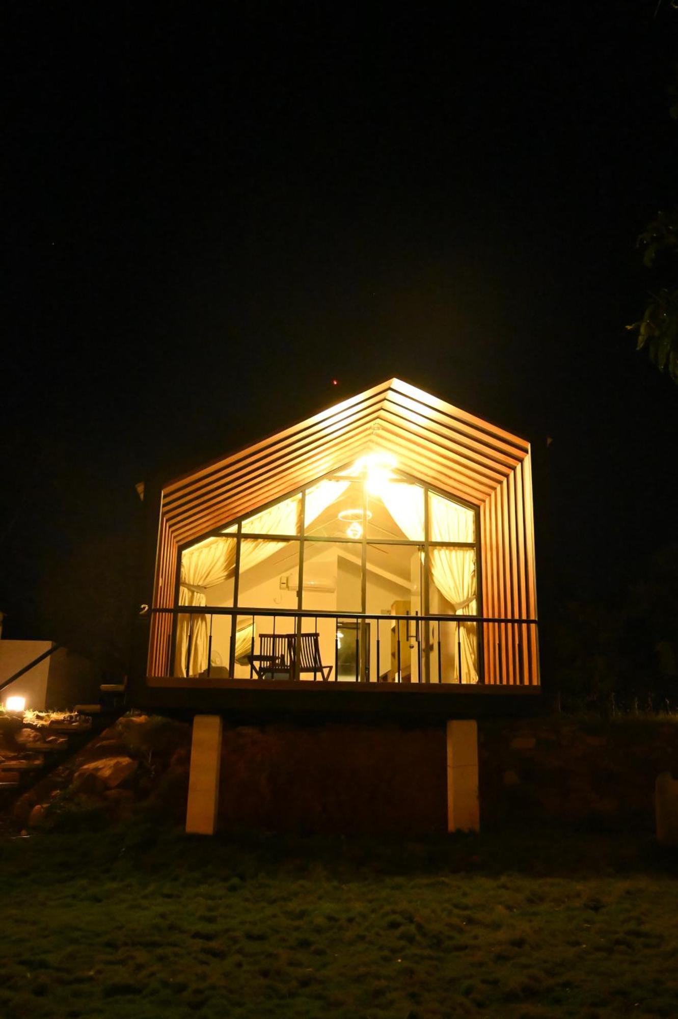 Aura Farms - Private Pool Cottages Rāmanagaram Exterior foto